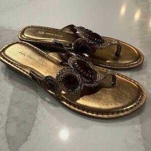 Anne Klein Gold Thong Sandals Womens 8M Embellished Snakeskin Straps Metallic